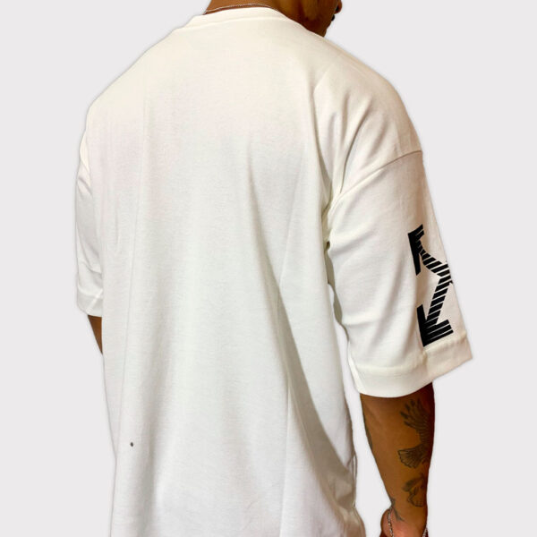 CAMISETA OVERSIZED OFF WITHE BRANCA - Imagem 2