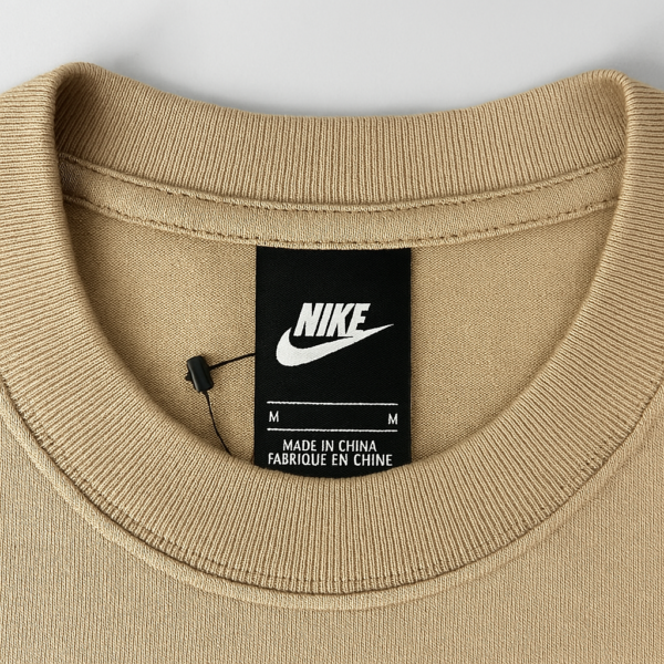 CAMISETA OVERSIZED NIKE SB BEGE - Imagem 3